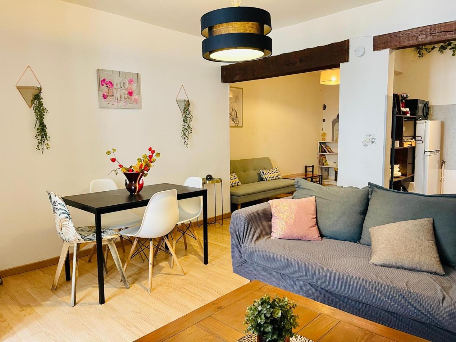 Le Noeud De Bois Apartment
